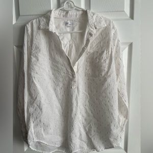 Gap white/silver half button down